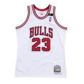 Mitchell & Ness NBA Chicago Bulls Michael Jordan 1991 Authentic Jersey - Valge - Jersey