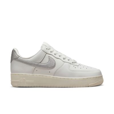 Nike Air Force 1 '07 Low "Silver Swoosh" Wmns - Valge - Tossud